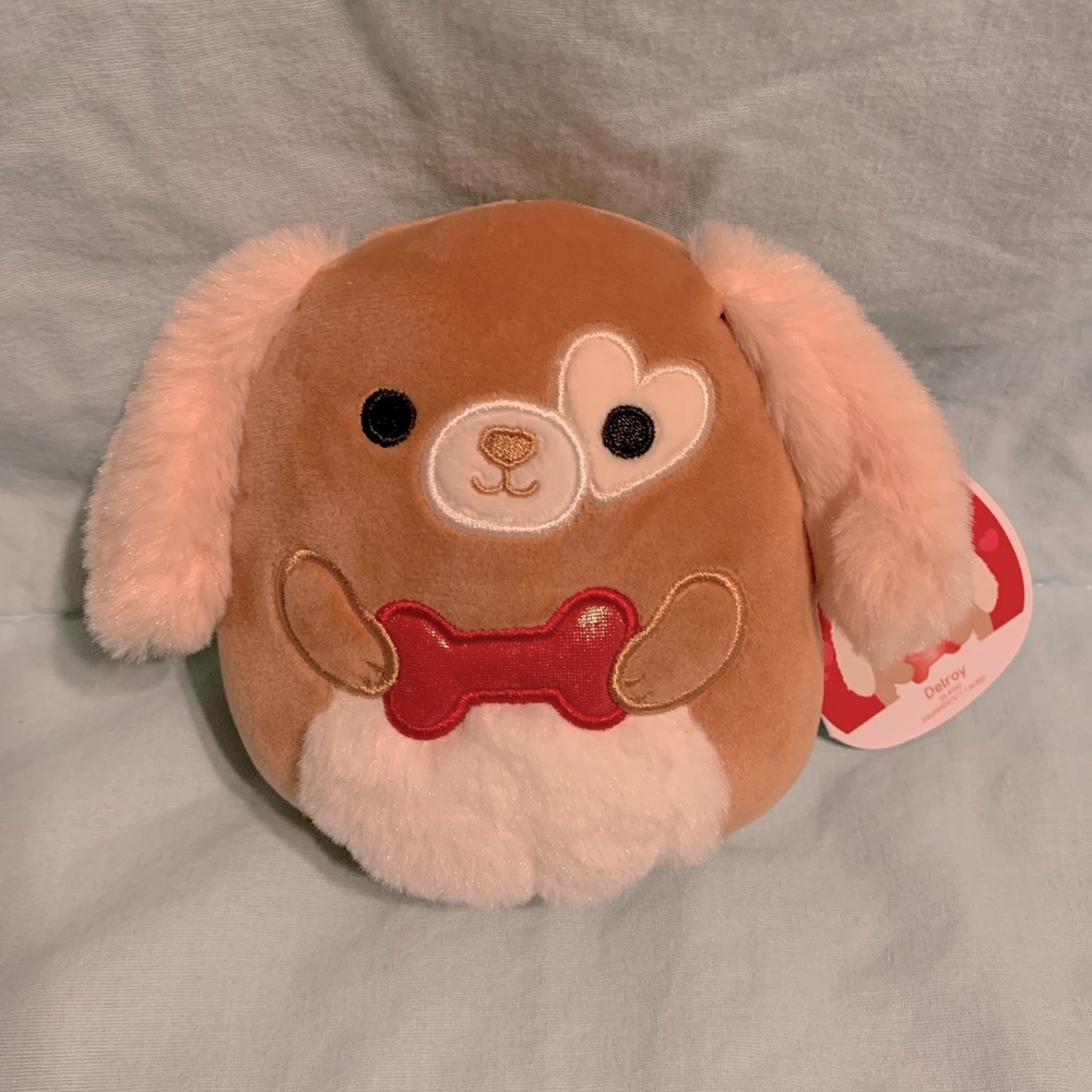 Squishmallows Delroy the Valentines Dog 4.5” Plush with Red Bone NWT